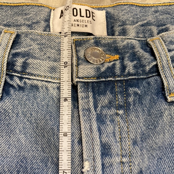 Like New Agolde Parker Shorts - Picture 15 of 16